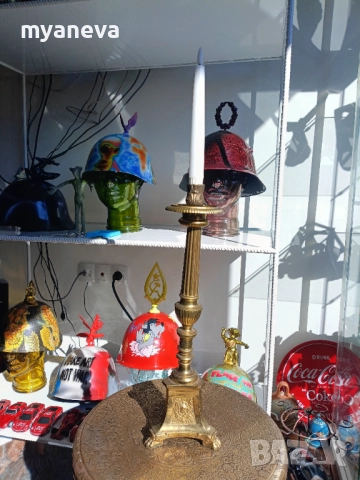 Масивен , метален свещник с богата орнаментика., снимка 8 - Статуетки - 51527423