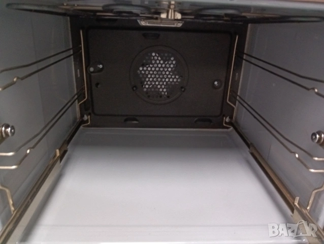 Като нова иноксова фурна за вграждане Миеле Miele Made in Germany с две години гаранция!, снимка 6 - Печки, фурни - 53388855