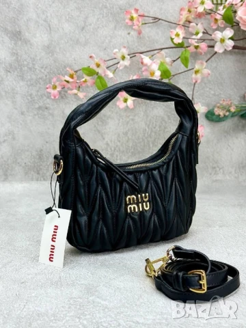 чанти Miu Miu , снимка 15 - Чанти - 50627040