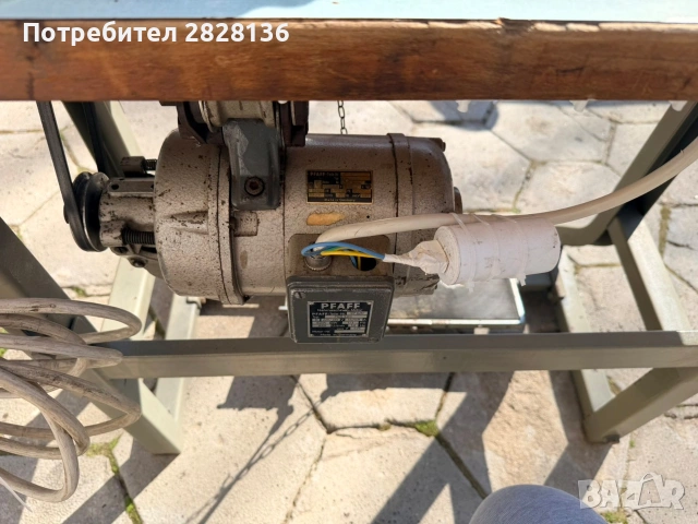 Ръкавна машина троен транспорт внос от Италия. Машината е монофазна., снимка 3 - Шевни машини - 53665990