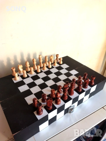 Стар Колекционерски Дървен Шах Кутия За Вино