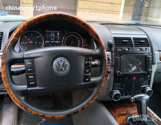 VW Touareg 3.0 TDI 4x4 ЛИЧЕН, Кожа-НОВИ ГУМИ и акумулатор., снимка 7 - Автомобили и джипове - 54066336