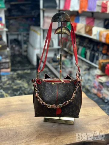 чанти louis vuitton , снимка 12 - Чанти - 49132921