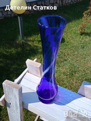 Ваза, кобалтово стъкло, снимка 4 - Вази - 52059170