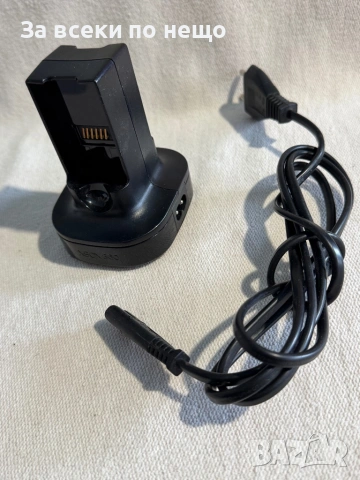 Оригинална докинг станция за Xbox 360 контролери
