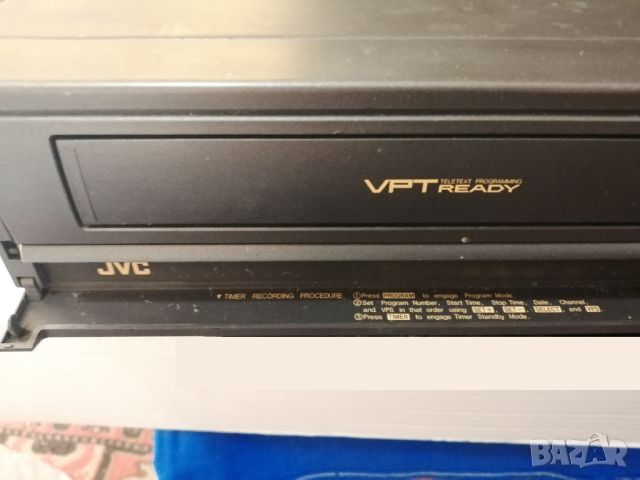 Видеорекордер VHS JVC HR-D540E (VPT), снимка 4 - Плейъри, домашно кино, прожектори - 45825338