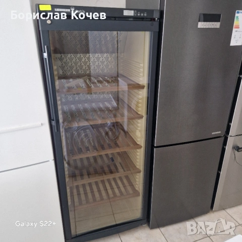 Винен охладител LIEBHERR 