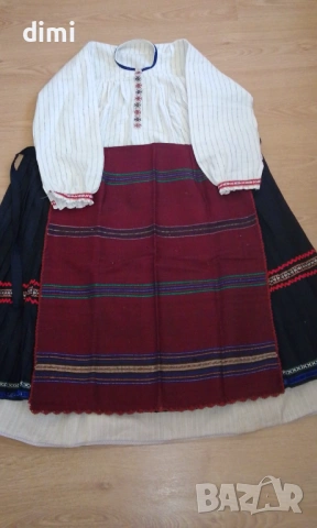 АВТЕНТИЧНА НОСИЯ ОТ СЕВЕРОИЗТОЧНА БЪЛГАРИЯ  