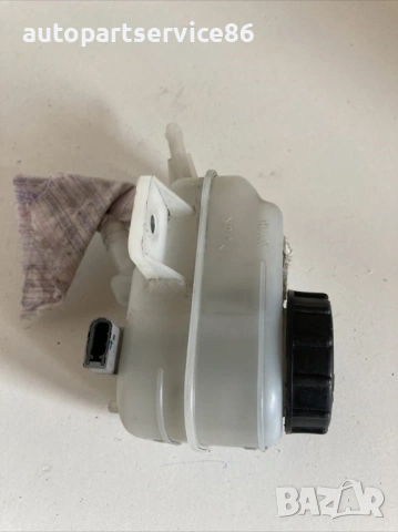 Резервоар за спирачна течност 2.3T за Mazda CX-7 (2011), снимка 2 - Части - 53683569