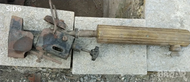 Бензинов поялник от 1980г за запояване на улуци по покривите на къщи,вили и други постройки, снимка 2 - Ремонти на покриви - 50786160