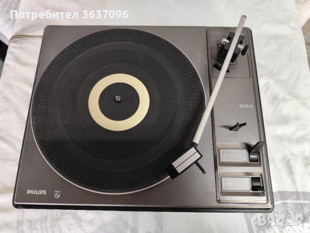 ретро грамофон Philips 224, снимка 3 - Грамофони - 51001007