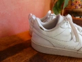 продавам дамски маратонки nike,номер 36,5 в бяло, снимка 4