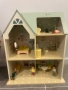 Дървена къщичка за 3-4г, снимка 1