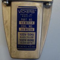 Хидравличен разпределител Sperry Vickers DG4S4-012A-52-JA-LA directional valve 100V, снимка 3 - Резервни части за машини - 45239600