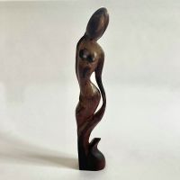 Дървена статуетка жена ръчна изработка, снимка 1 - Статуетки - 45766646