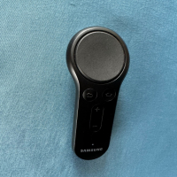 Samsung Gear VR Controller ET-YO324 - контролер за управление на Samsung Gear VR очила (черен), снимка 3 - Други - 44950733