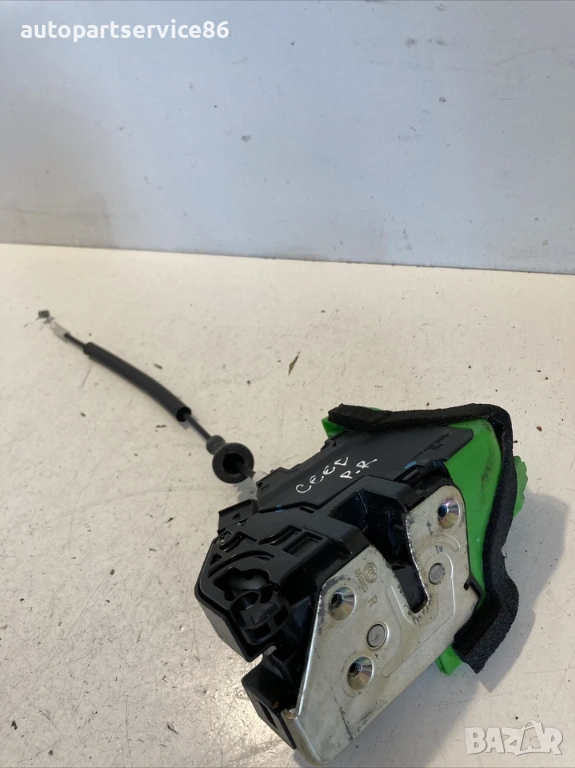 Механизъм на заключване за предна дясна врата за KIA Ceed 1.6 CRDi (2014) 81320-A2020, снимка 1