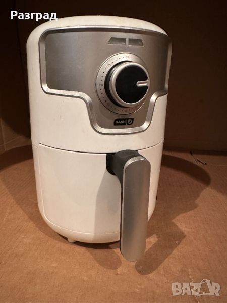 Фритюрникът с горещ въздух Air Fryer DASH  на 120V, снимка 1