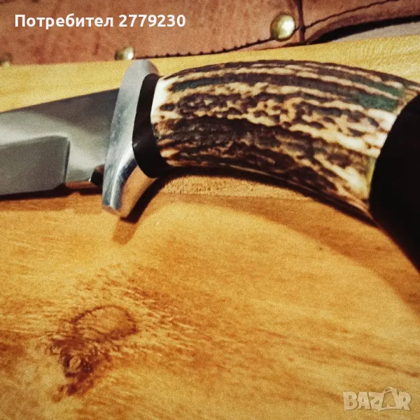 Ловен масивен нож с дръжка от еленов рог. Нов!, снимка 1