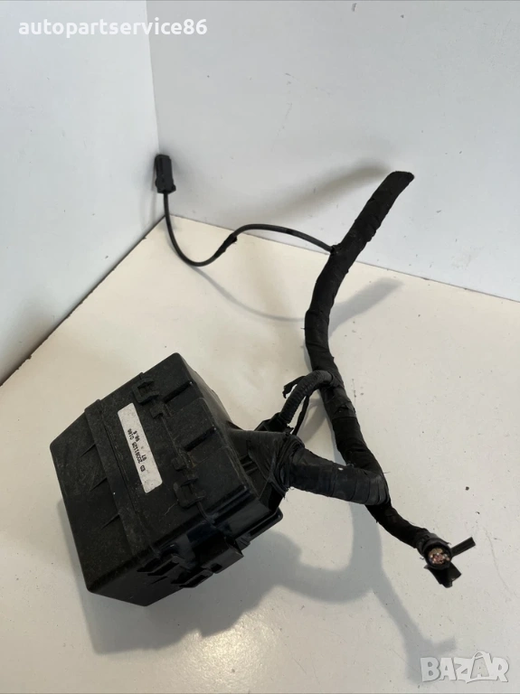 Държач за кутия за предпазители за KIA Ceed 1.6 CRDi (2010) 20091125, снимка 1