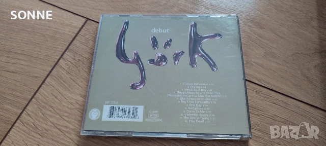 Björk - Debut (CD) , снимка 7 - CD дискове - 50594314