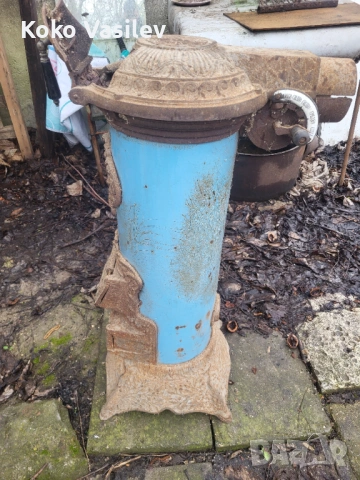 Продавам Антична печка 