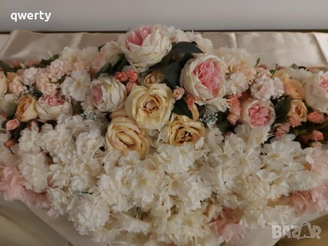  Букет за  маса с покривка, украса за сватба, снимка 2 - Изкуствени цветя - 40197575