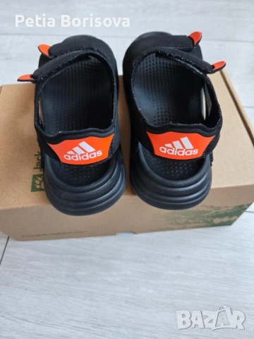 Детски сандали Adidas, снимка 3 - Детски сандали и чехли - 54111481