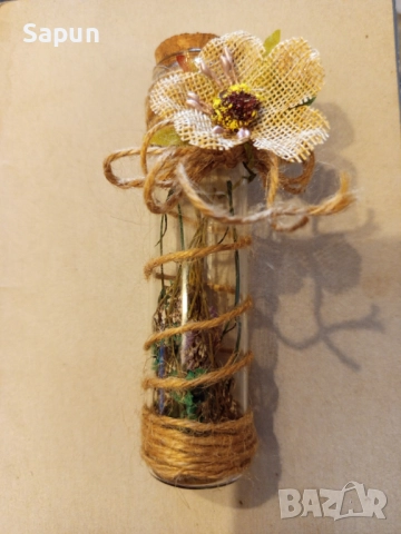 Подарък за гости  колбичка със сухи цветя 