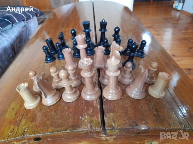 Стари фигури за шах, снимка 5 - Шах и табла - 53334315