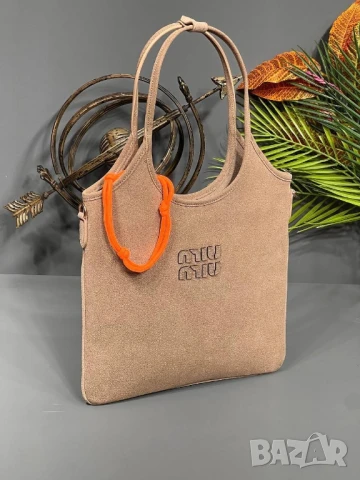 чанти Miu Miu , снимка 4 - Чанти - 50744429