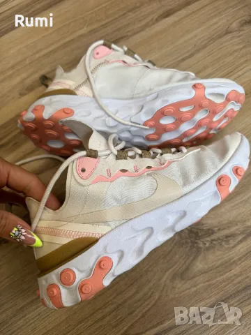 Оригинални маратонки Nike React Element 55 Beige! 37,5 н, снимка 6 - Маратонки - 48756968