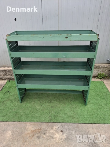 Метален шкаф =стелаж 