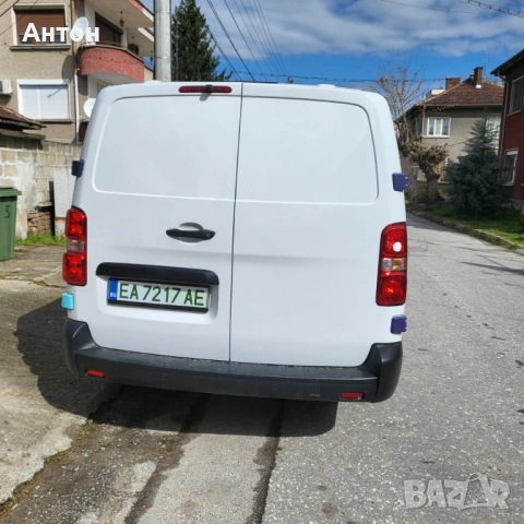 Opel Vivaro Long EV , снимка 4 - Автомобили и джипове - 54010409