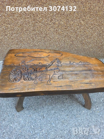 Ретро масичка с дърворезба, снимка 3 - Маси - 53880229