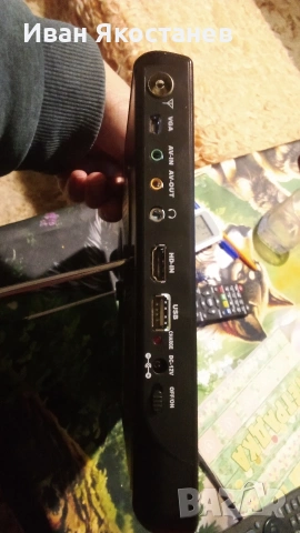 Портативен телевизор 12 инча, снимка 3 - Телевизори - 53113482