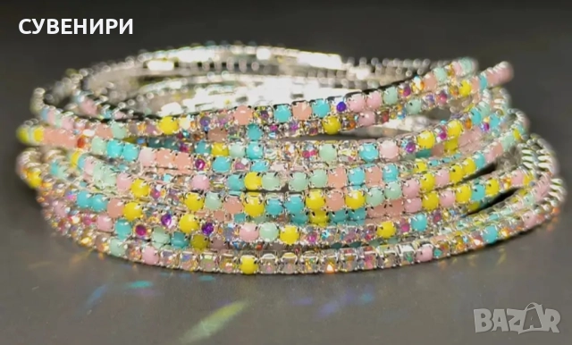 Нежни гривни със синтетичен цирконий , снимка 8 - Гривни - 51918582