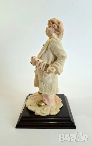 Фигура на музикант с акордеон - L'Arte nel Mondo, Италия, снимка 4 - Статуетки - 53952924
