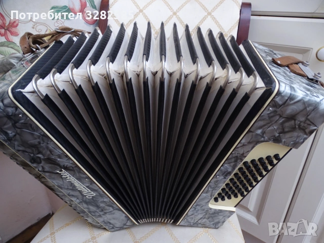 Акордеон Велтмайстер 40 баса, снимка 12 - Акордеони - 53854884