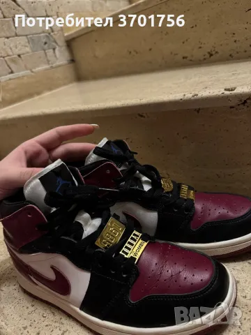 Nike jordan кецове Jordan 1 Mid Maroon Black, снимка 2 - Кецове - 47876659