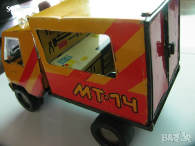  Играчка , Камион  Камaз , Техническа помощ  МТ 14 , метал , 1970 г.  С С С Р, снимка 4 - Антикварни и старинни предмети - 51316627