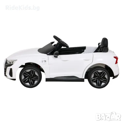 Audi RS E-Tron GT 12V – Детска акумулаторна кола, Бял, EVA гуми, снимка 7 - Детски велосипеди, триколки и коли - 50419759