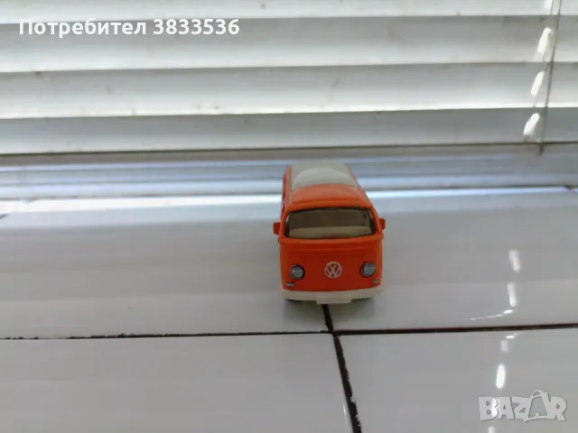 Matchbox VW T2 Bus 1970 метално моделче количка на Мачбокс, снимка 2 - Колекции - 50108391