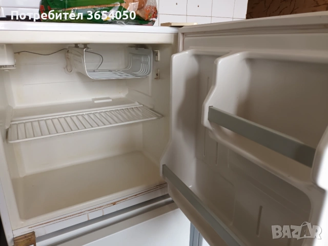 Хладилник-минибар работещ