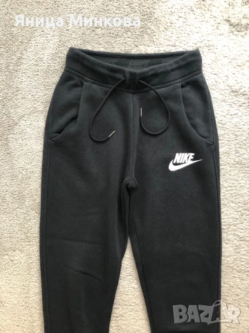 Дамско долнище Nike, снимка 2 - Спортни екипи - 50674948