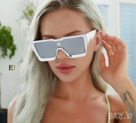 очила с калъф ray ban hermes chanel fendi cartier burberry versace , снимка 15 - Слънчеви и диоптрични очила - 50415876