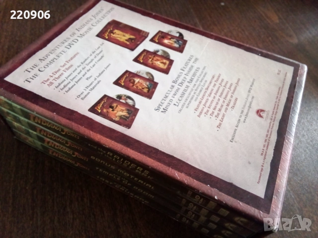 Indiana Jones 4DVD Complete Movie Collection, снимка 3 - DVD филми - 54076394