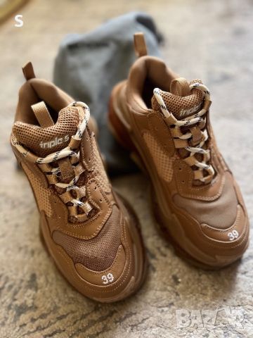 Balenciaga Triple S 39, снимка 3 - Маратонки - 46675667