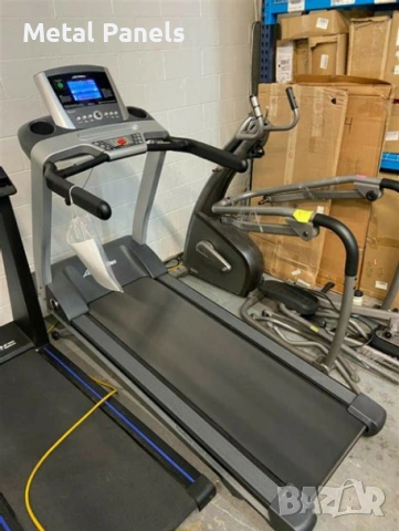 Бягаща пътека Life Fitness T3 и T5 Нов внос от Австрия Комплект , снимка 5 - Фитнес уреди - 53908506