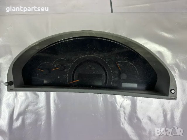 Километраж за Мерцедес Mercedes-benz W220 A2205404611